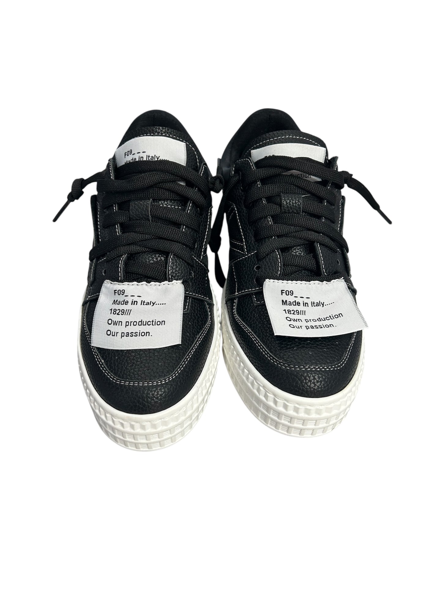 F09 Riad Low Black