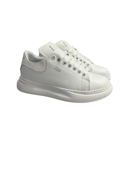 F09 600m-Light White
