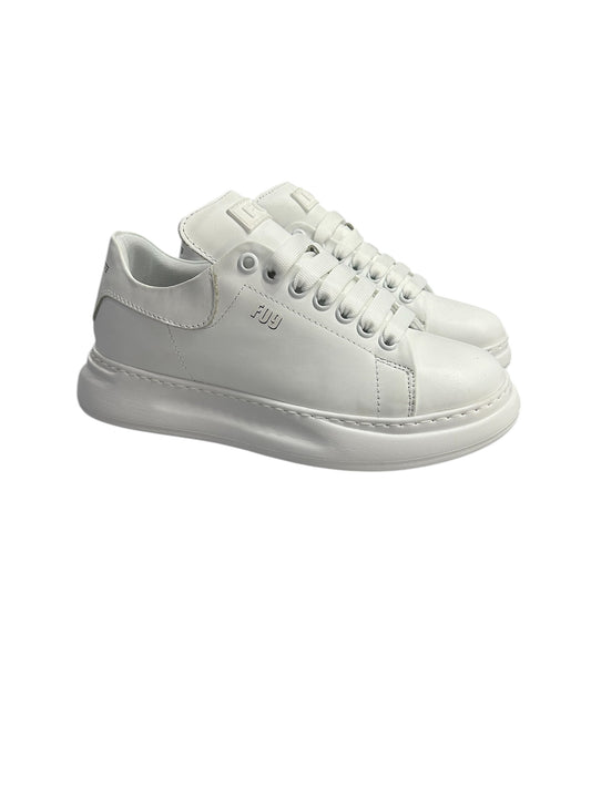F09 600m-Light White