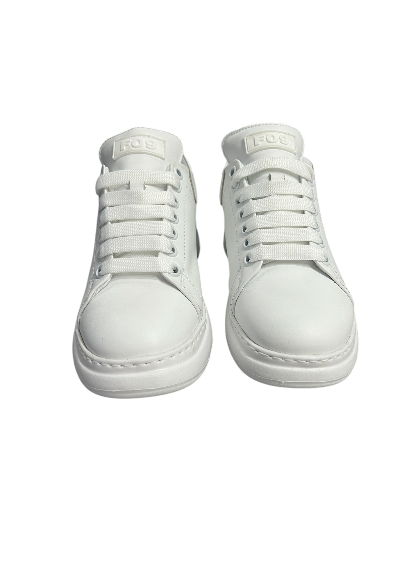 F09 600m-Light White