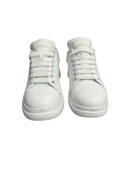 F09 600m-Light White