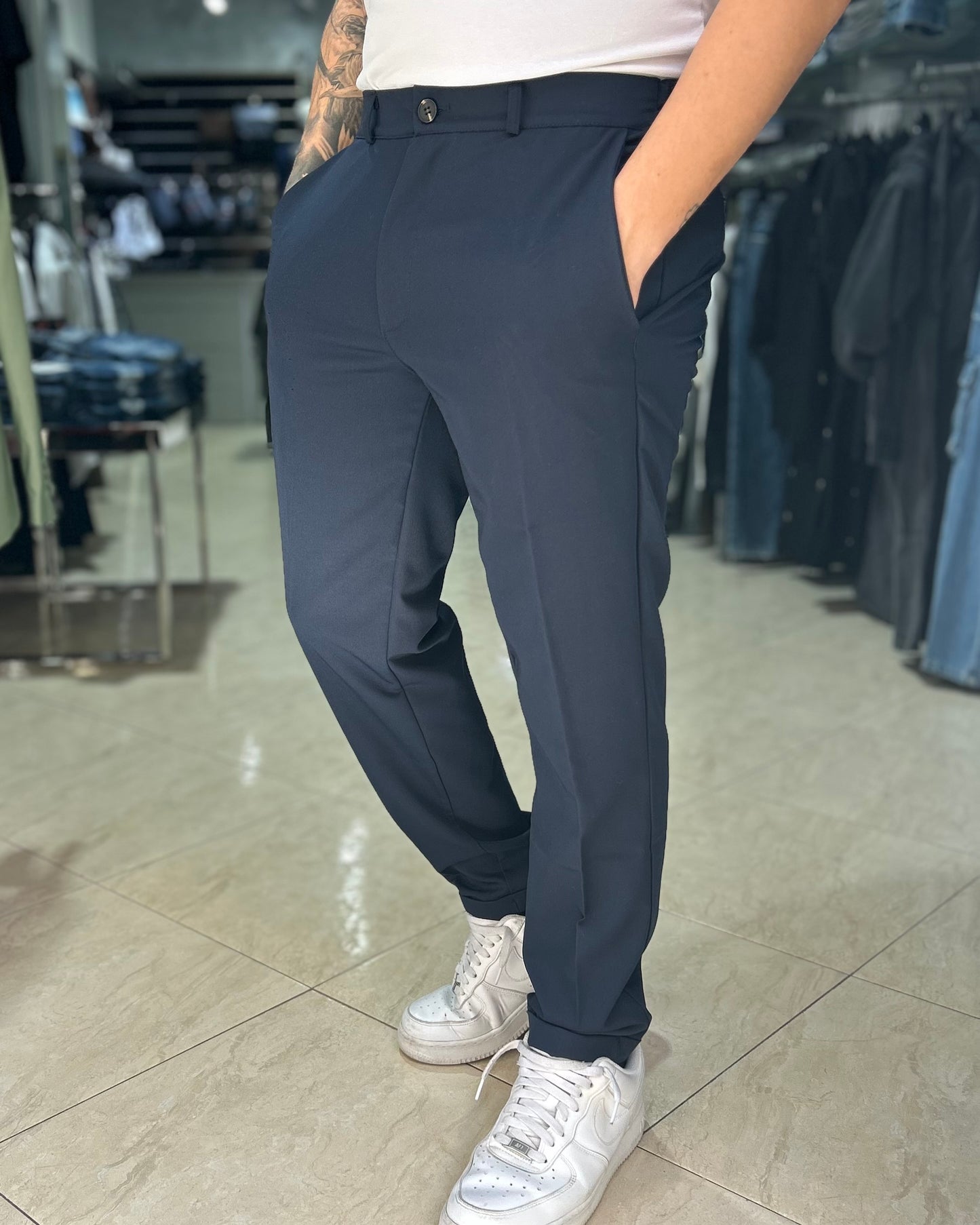 Pantalone ELEGANT CON BOTTONE