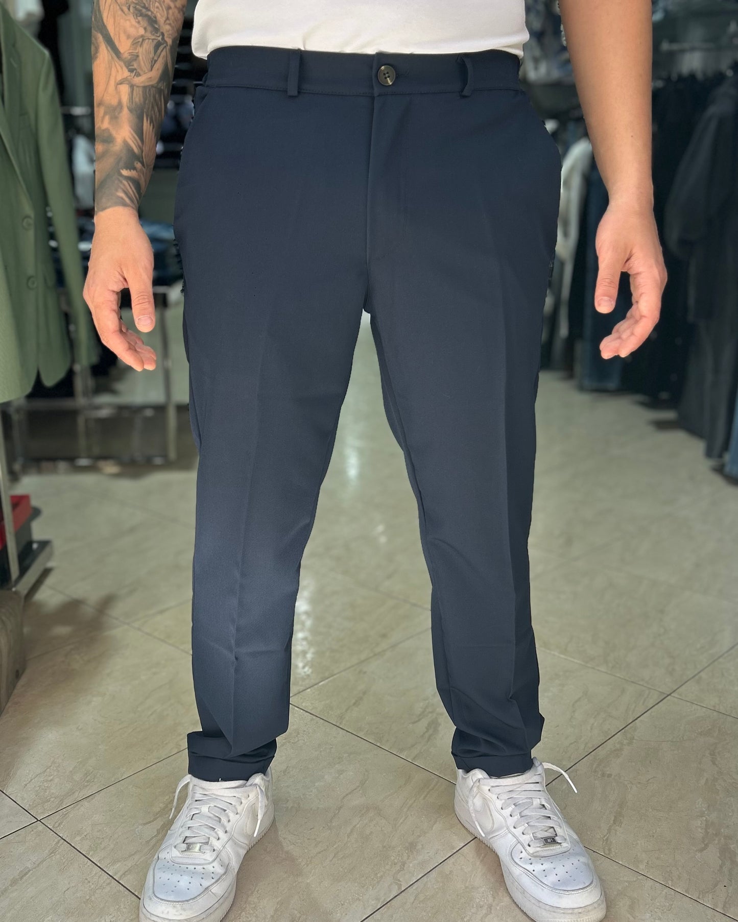 Pantalone ELEGANT CON BOTTONE